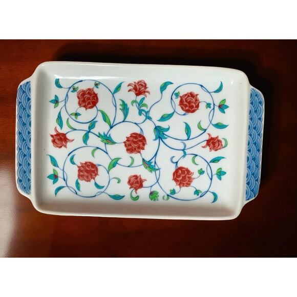 Ashibi Japan Porcelain Box Set with Tray –Red & Blue Floral, 3 Lidded Containers - Picture 2 of 6